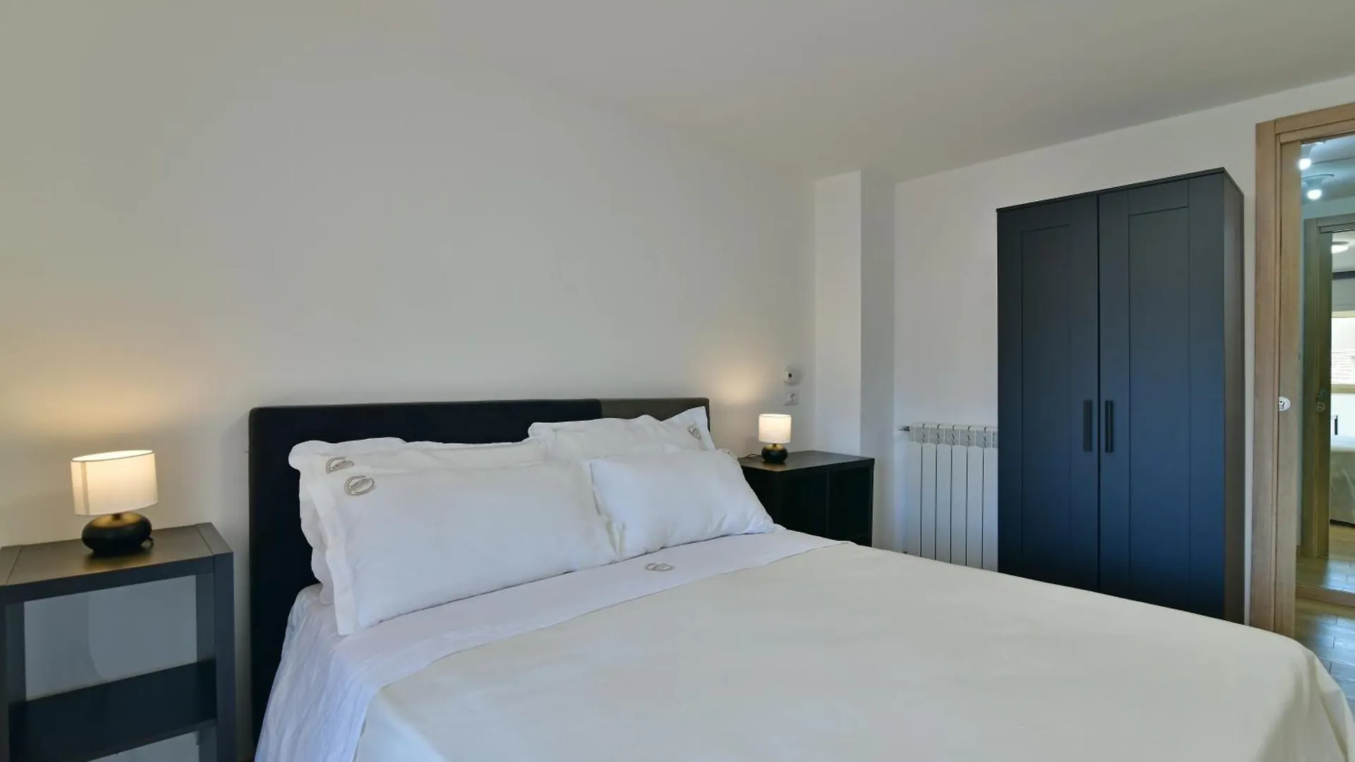 Sabatino Piazza Castelnuovo - Politeama Apartment Palermo 0*,
